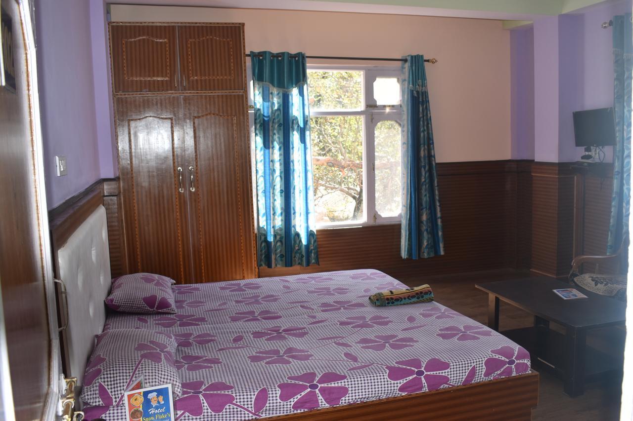 Hotel Snow Flake Rampur  Exterior photo
