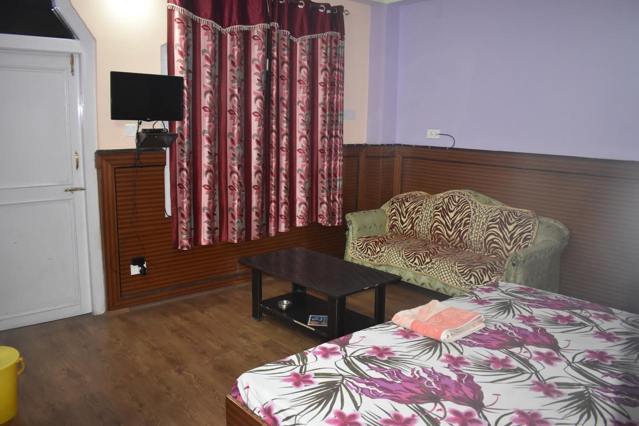 Hotel Snow Flake Rampur  Exterior photo