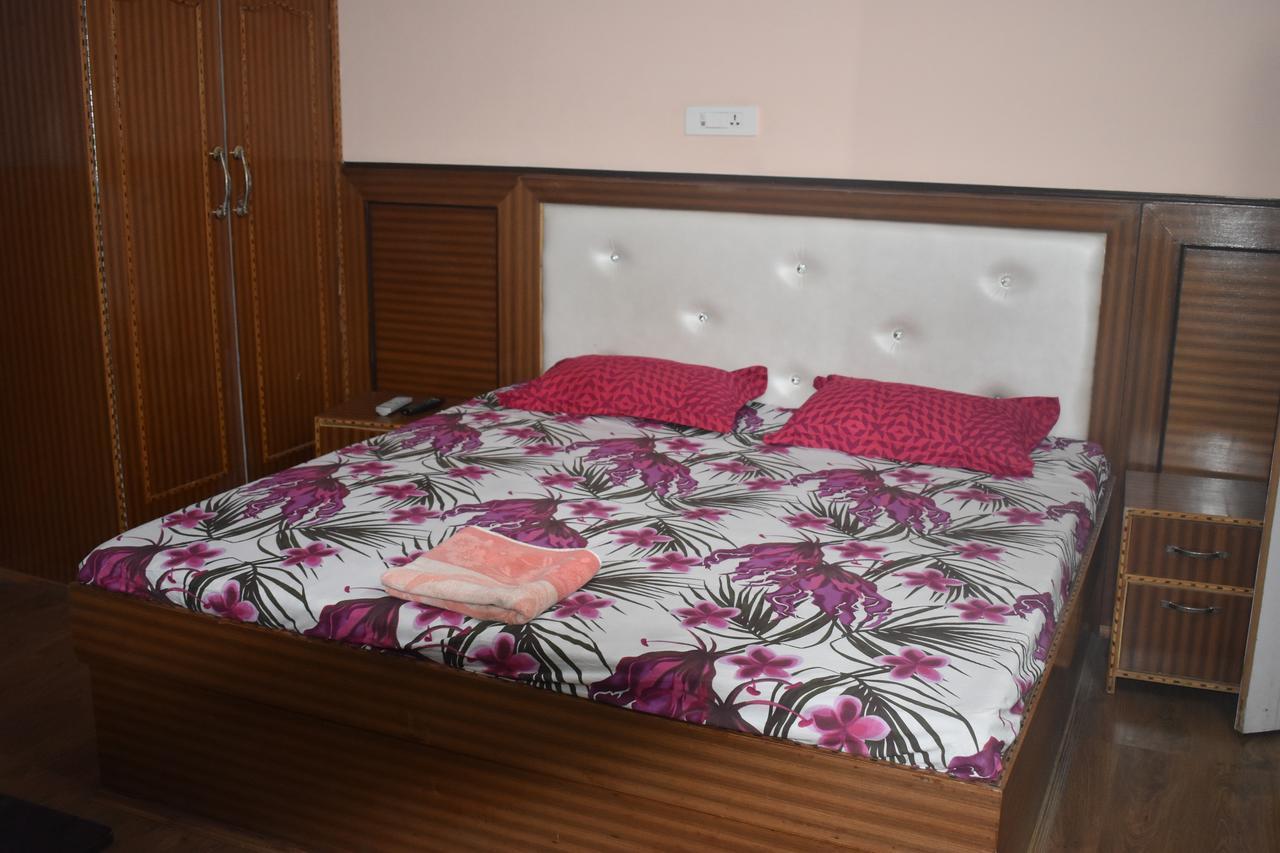 Hotel Snow Flake Rampur  Exterior photo